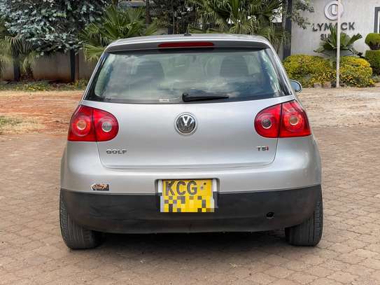 VW Golf image 6