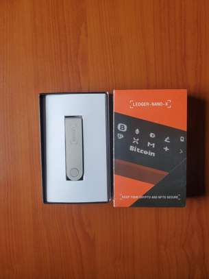 Ledger Nano X Crypto Hardware Wallet - Bluetooth image 3