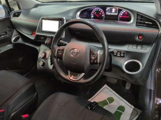 2019 TOYOTA SIENTA FANBASE G image 6