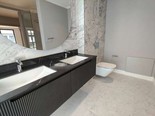 4 Bed Townhouse with En Suite at Runda image 15