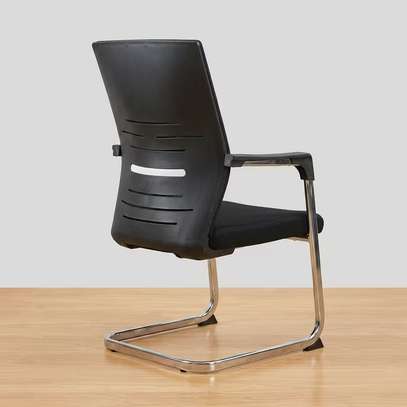 Executive Mesh Visitors Chair image 10