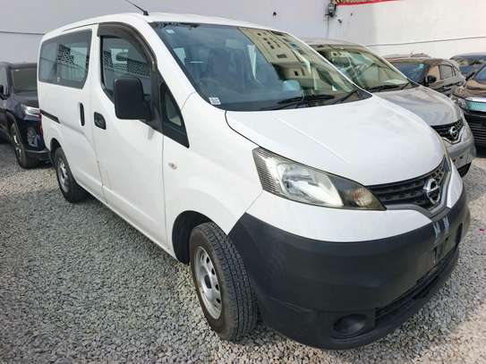 Nissan Nv200 image 6