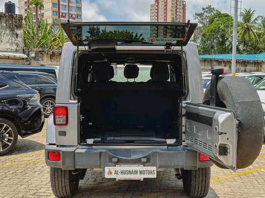 Jeep Wrangler sahara 2018 Silver image 8