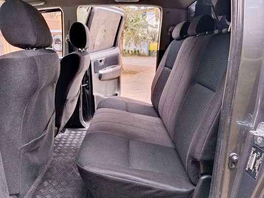 TOYOTA HILUX DOUBLE CAB AUTOMATIC.. image 13