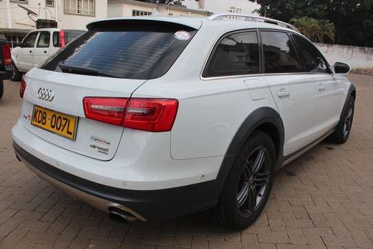 Audi A6 All Road Quattro, 2013, 80,000 Kms image 6