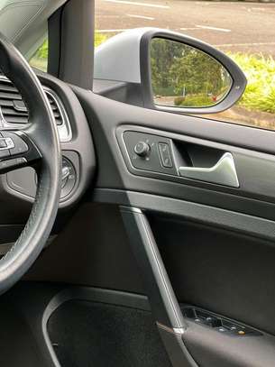 Volkswagen Golf 2018 White Hatchback Efficient Ride image 9