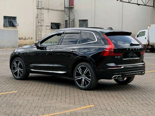 2019 Volvo XC60 T6 R-Design image 4