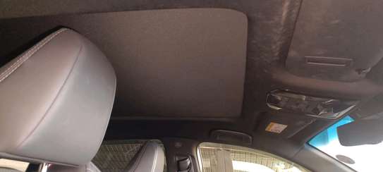 Toyota Harrier Premium sunroof 2020 image 4