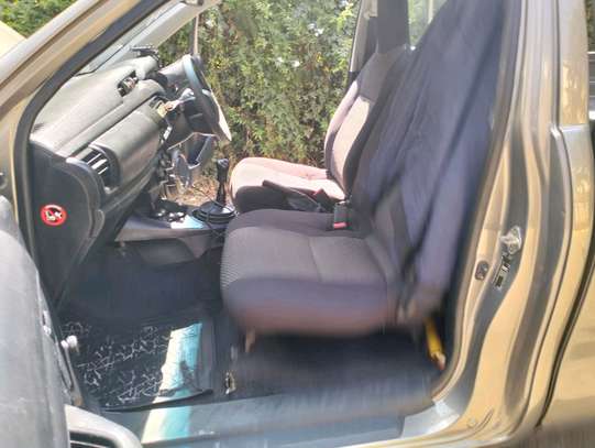 TOYOTA HILUX SINGLE CAB MANUAL LOCALLY ASSEMBLED image 12