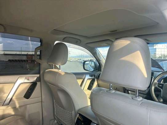 LANDCRUISER PRADO,2019,PETROL image 4