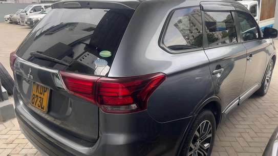 MITSUBISH OUTLANDER 2017MODEL image 6