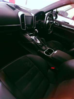 Porsche cayenne turbo maroon 2017 image 5