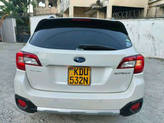 SUBARU OUTBACK 2018 image 2