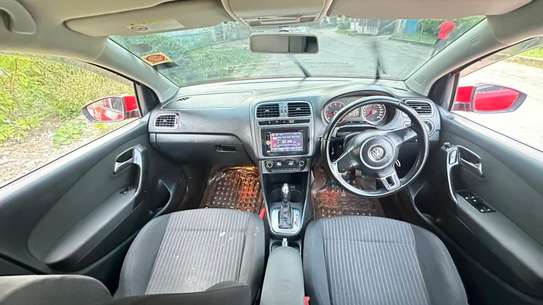 Volkswagen polo Red image 5