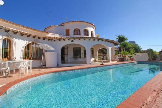 All Swimming Pool Repairs , Renovations & Cleaning- Free Quotes Best Prices image 11