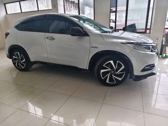 HONDA VEZEL RS,HYBRID,2019,2WD,(WE DO HIRE PURCHASE) image 5