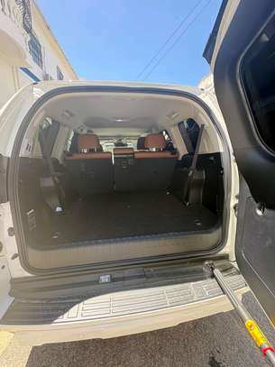 Toyota land cruiser prado TX-L image 6