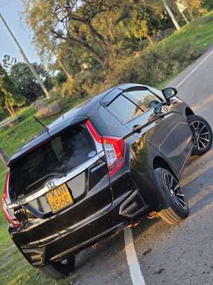 Honda Fit image 5