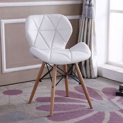 Dining Chair; Elegant Eames Leather Dining Chair image 3