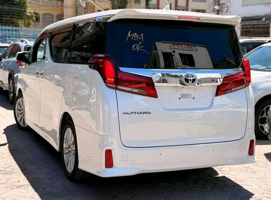 TOYOTA ALPHARD NEW SHAPE 2019 WHITE image 13