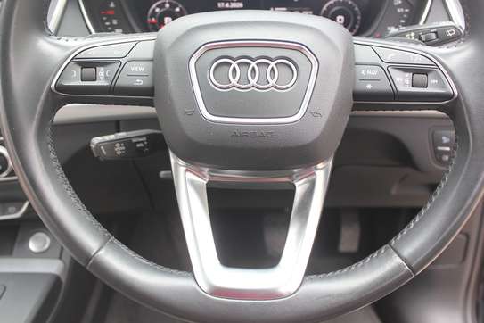 Audi Q5 2.0 TDI Quattro Sunroof Leather 2019 110,000 Kms image 9