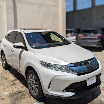 Toyota harrier Sunroof 2018 AWD image 3