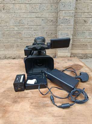 Canon XF 605 image 3