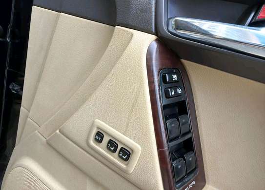 TOYOTA LANDCRUISER TZ.G 2015MODEL image 4
