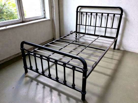 4*6 Geometric  Heavy Duty Metal Frame Bed image 3