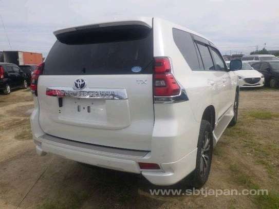TOYOTA LANDCRUISER PRADO TX.L 2019MODEL SUNROOF PETROL image 8