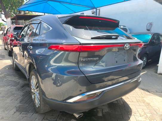 Toyota Harrier Moonroof 2020 4WD image 12