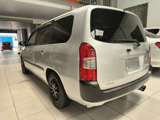 Toyota succeed TXG hybrid image 4