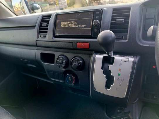 Toyota Hiace 7L 2018 model fully loaded. image 4