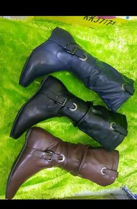 Ladies boots image 4