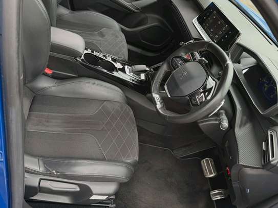 2020 Peugeot 2008 GT -line image 9