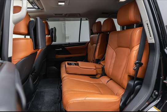 Lexus LX 570 Black Full-Size Luxury SUV image 6