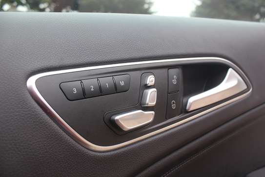Mercedes Benz GLA 250 4matic  Harman Kardon 2019 60,000 Kms image 9
