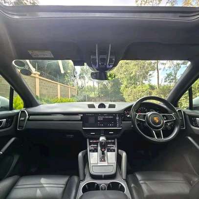 2018 Porsche cayenne image 14
