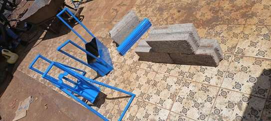 Manual Block Press Blue Metal Frame Compact Design image 3
