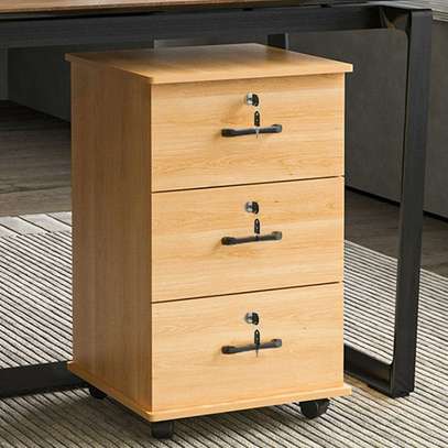 3 Drawer mobile pedestal image 3