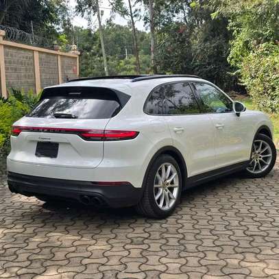 2018 Porsche cayenne image 7