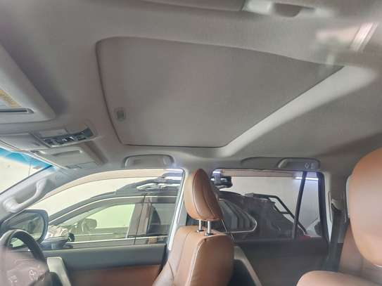 Toyota land Cruiser Prado TX-L Black 2021  7 seater image 9