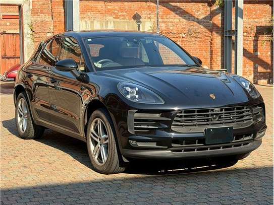 2021 PORSCHE MACAN image 2