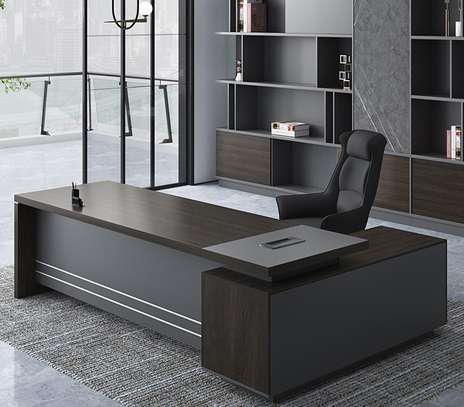 Executive L-Shaped Office Desk image 2