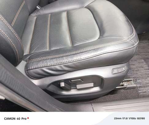 Mazda cx5 2018 model XDL diesel image 5