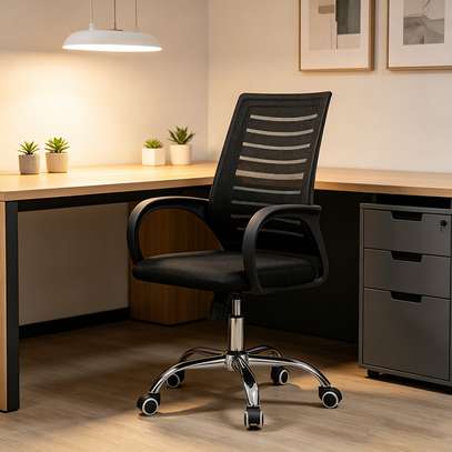 Swivel Office Strong Mesh Chair image 3