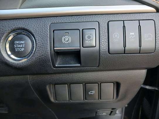 Toyota Harrier black image 10