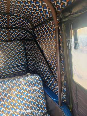 Tuktuk image 4