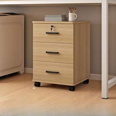 3 Drawer mobile pedestal image 4