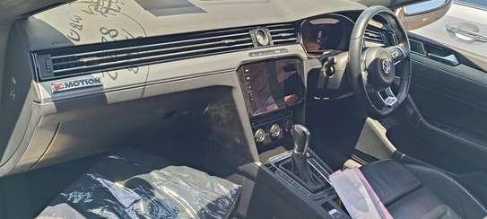 Volkswagen Arteon Sunroof White TSi 2018 image 8